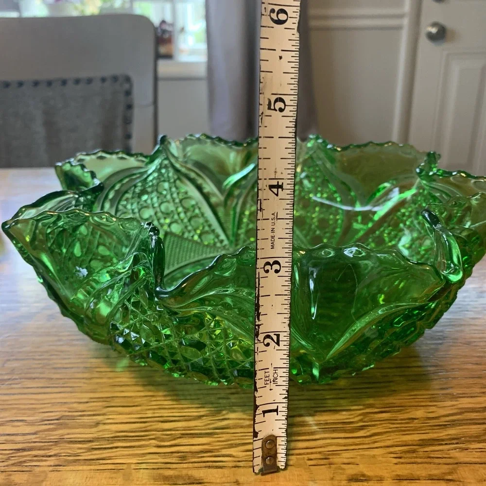 Tarentum glass emerald green fruit bowl 9.5"‎ - Picture 4 of 4